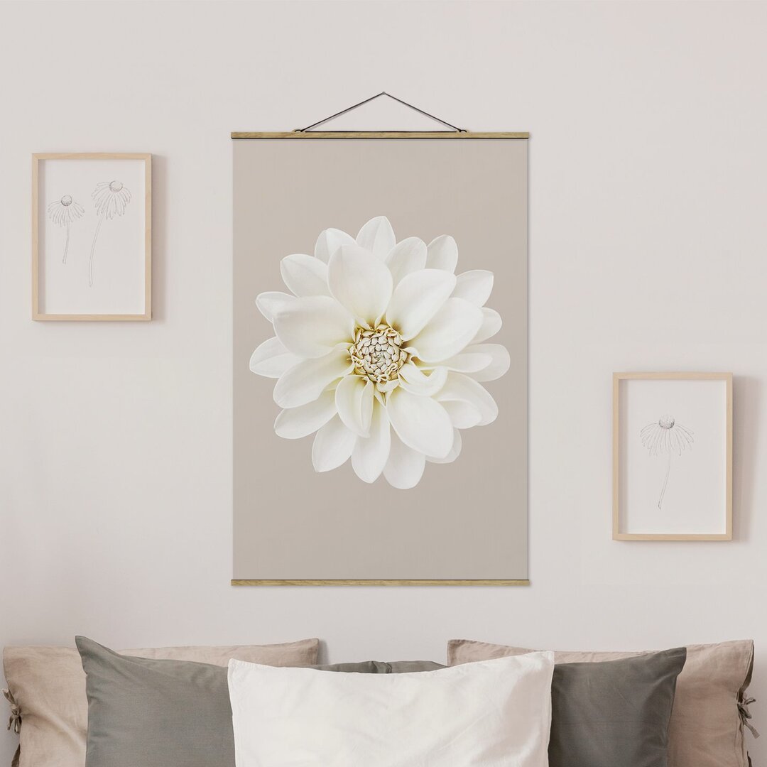 Fotodruck Dahlia Weiß Taupe Pastell zentriert