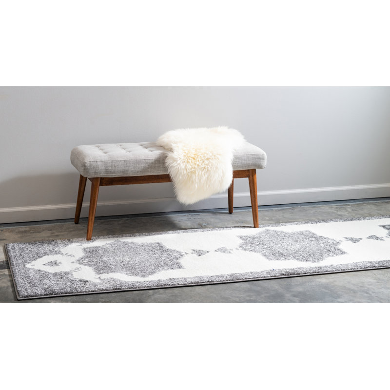 Walmoor Oriental Indoor Rug, Runner 2' x 6'1"