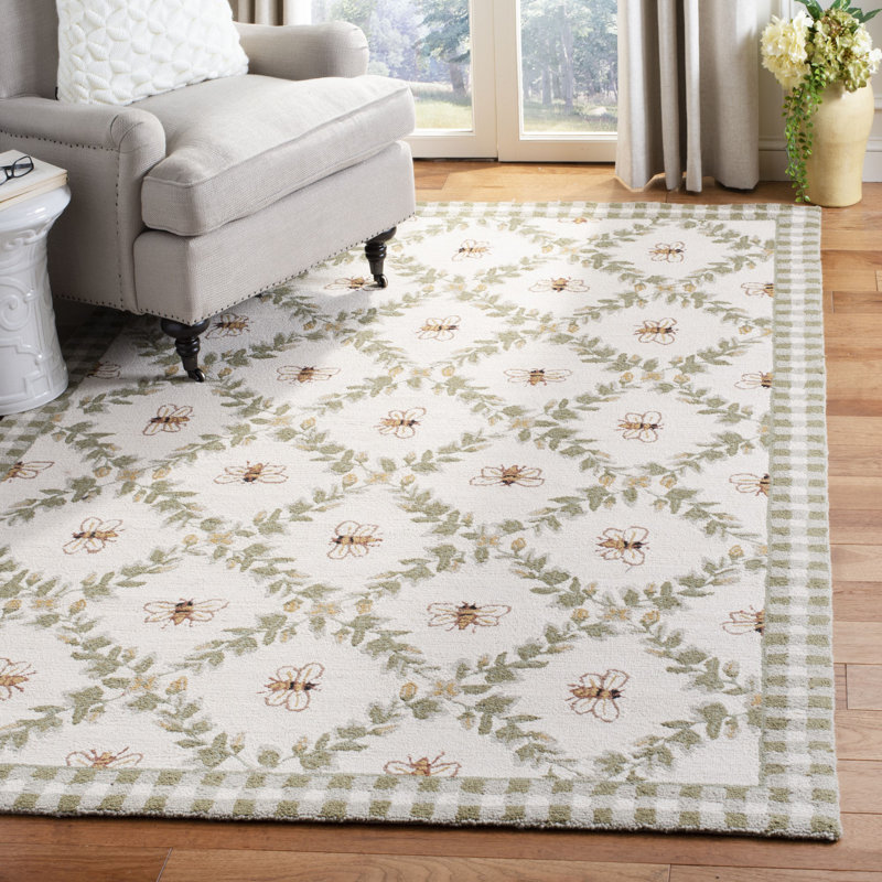 Elara Floral Handmade Wool Area Rug, Rectangle 5'3" x 8'3"