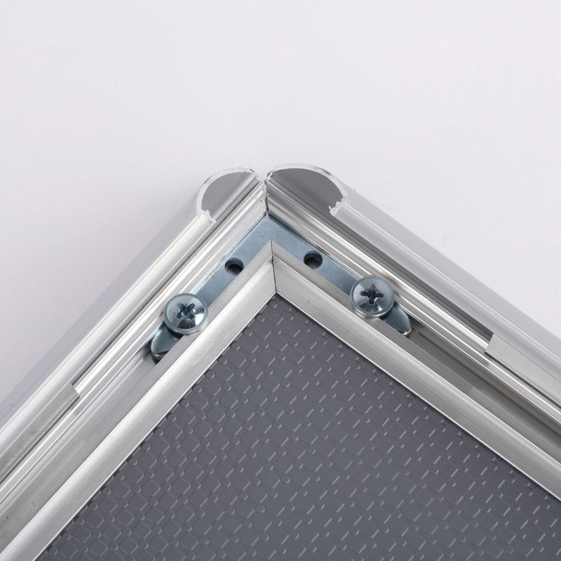 Snap Poster Frame