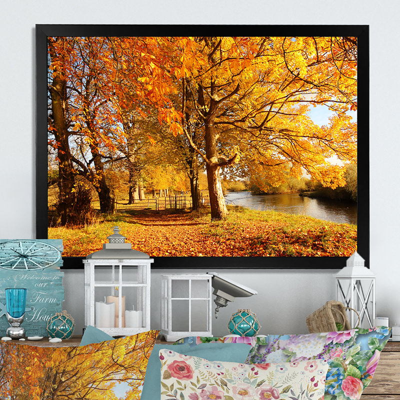 «Yellow Autumn Artistic Forest By The Lake», reproduction sur toile, Cadre d'angle fermé noir, H 8 po x l 12 po x P 1 po