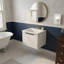 Meuble-lavabo à fermeture en douceur 24 po avec lavabo, convenant à une petite salle de bain