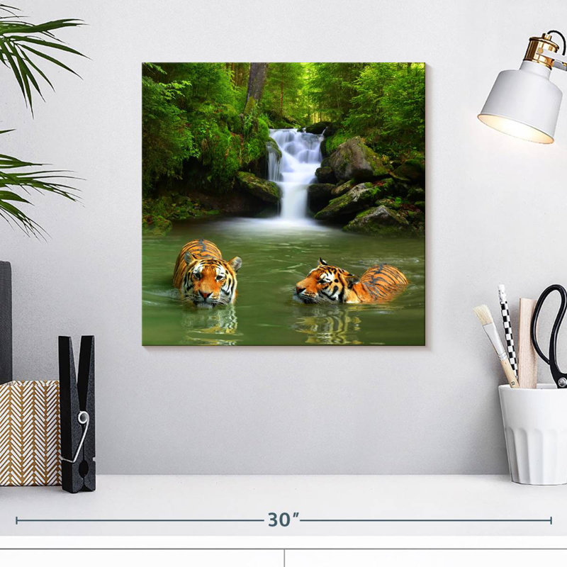 Brampt Tigers, 16" H x 16" W
