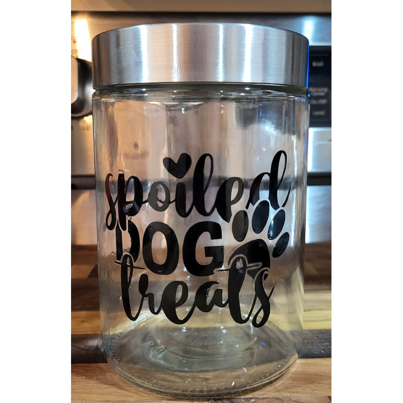 Boîte à gâteries pour chien gâté