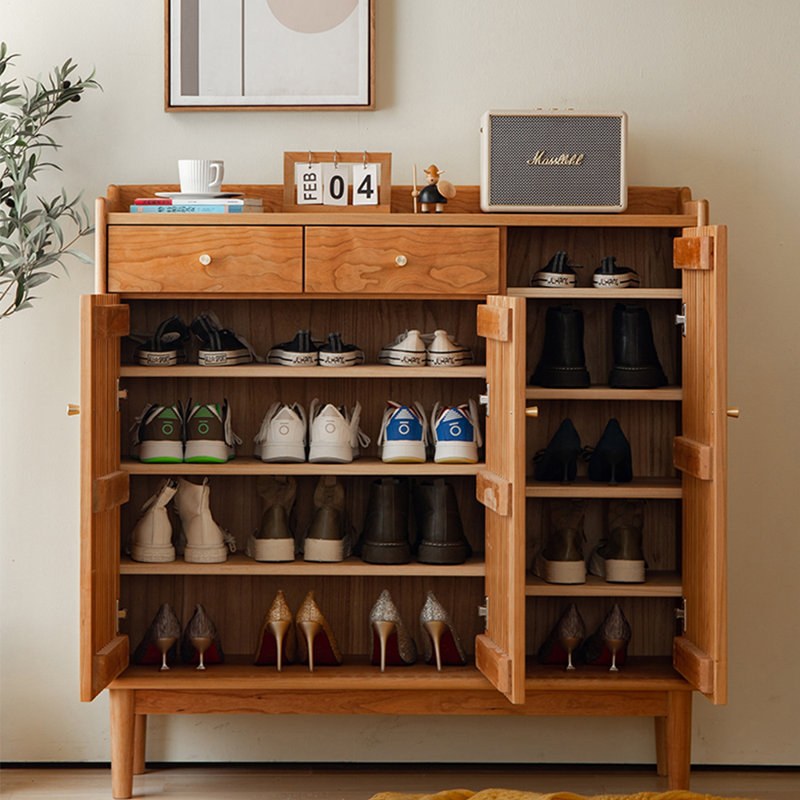 Petite armoire à chaussures de style japonais