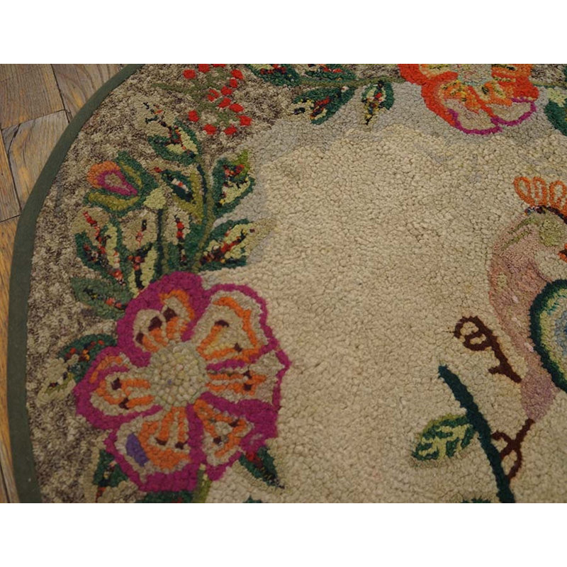 Small Round Shape Ivory Antique American Folk Art Bird Pattern Hooked Rug