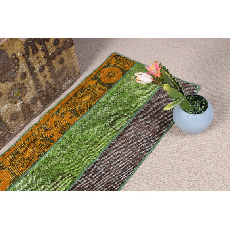 Tapis turc vert tissé à la main, idéal pour les vestibules offrant un décor d'inspiration bohème