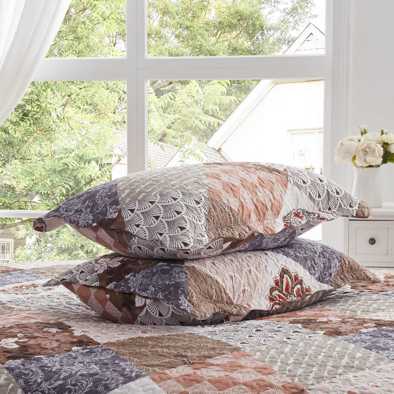 3-Piece Full/Queen Size Quilt Set - Lightweight Microfiber Bedspread & 2 Pillow Shams, Brown Patchwork Floral Pattern, Oversized 90x98 Inches, All-Season Bed Cover