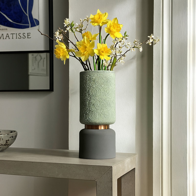 Vase en céramique blanche embossée élégante Elegant, Vert