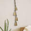 Décoration murale clochette suspendue en fer Lovina, cloche cylindrique sur corde de jute de 28 pouces, or antique