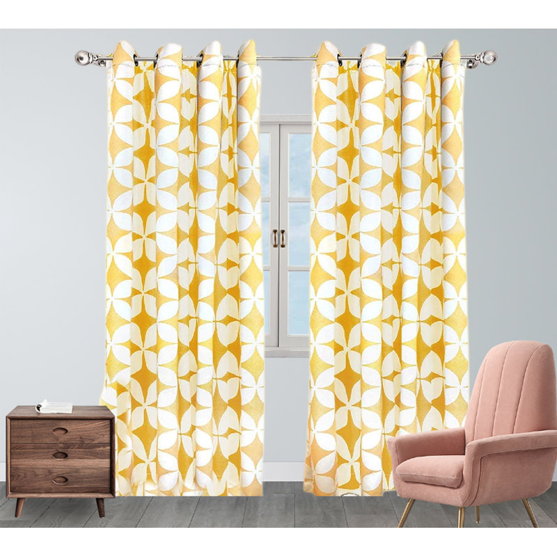 Rideaux occultant et isolants avec œillets Gimenez, 52" W x 108" L, Jaune / blanc / beige