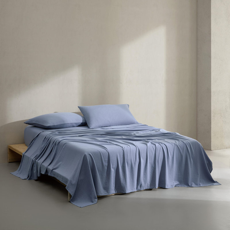 Calvin Klein Soho Cotton Sheet Set, King Sheet Set with 2 Pillowcases, Blue