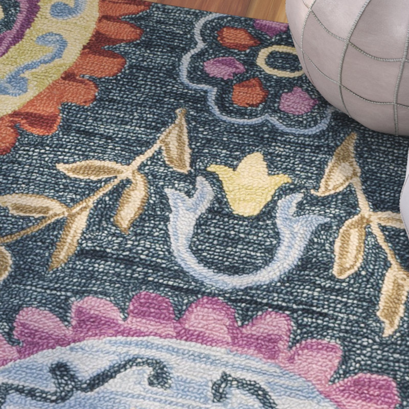 Tomo Hand Hooked Wool And Cotton Floral Rug, Rectangle 10' x 14'