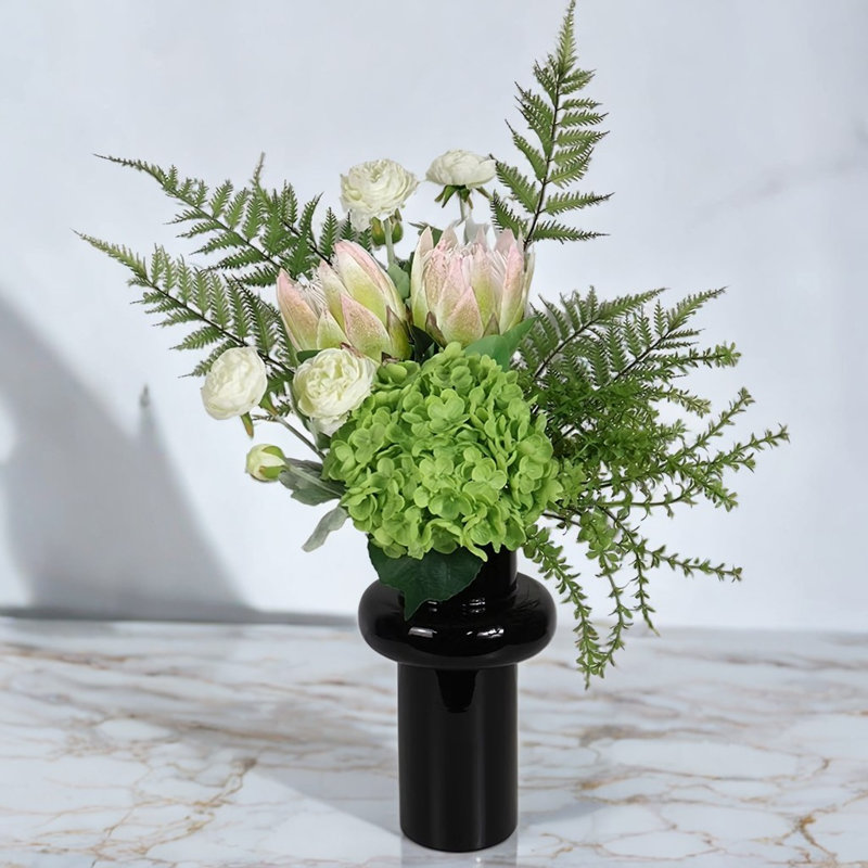 Bouquets simulés et décorations florales