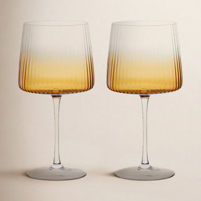 Zoya Ribbed Gin Balloon Glass