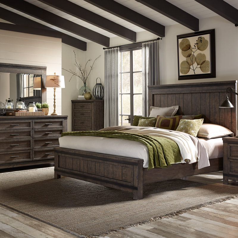 Ensemble de chambre à coucher Lexee comprenant un lit à panneaux, une commode et un miroir, Très grand lit