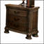 Table de chevet traditionnelle en bois massif rustique avec 3 tiroirs et poignées en bronze, parfaite pour le rangement et l'élégance