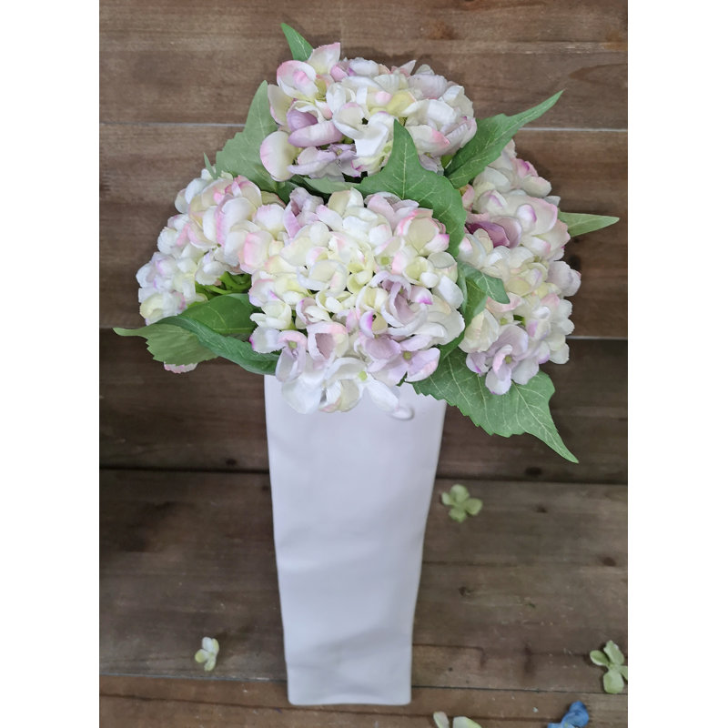 Arrangement floral hortensia, Rose