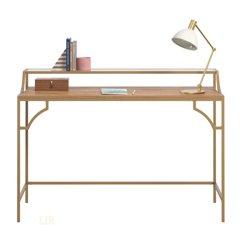 Bureau d'écriture orné avec finition brune, surface de travail spacieuse et structure en métal robuste pour la maison ou le bureau.