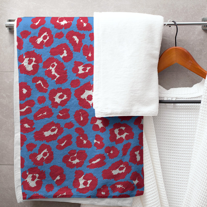 Lucida Bath Towel, Microfiber, Light Blue/White/Red