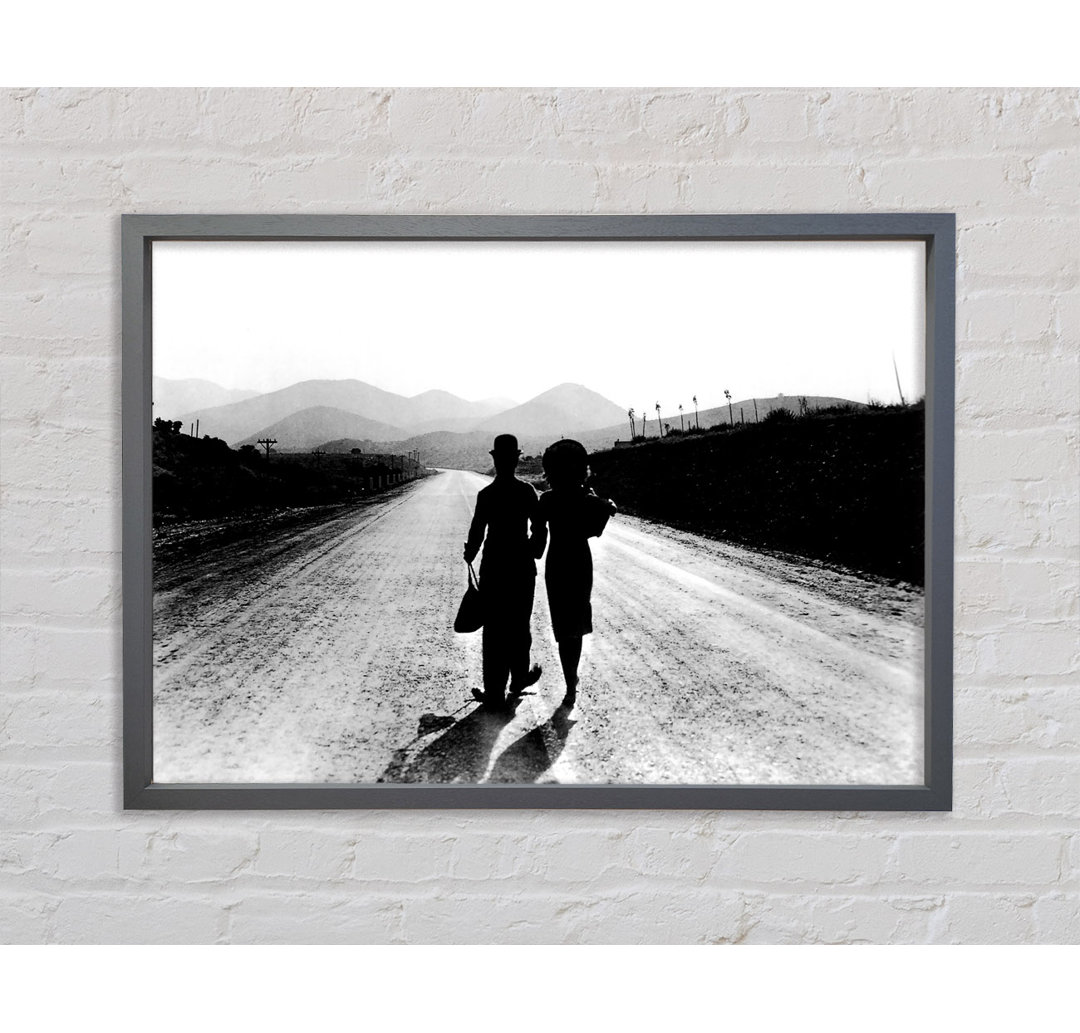 Charlie Chaplin The Long Walk Home - Einzelner Bilderrahmen Kunstdrucke auf Leinwand