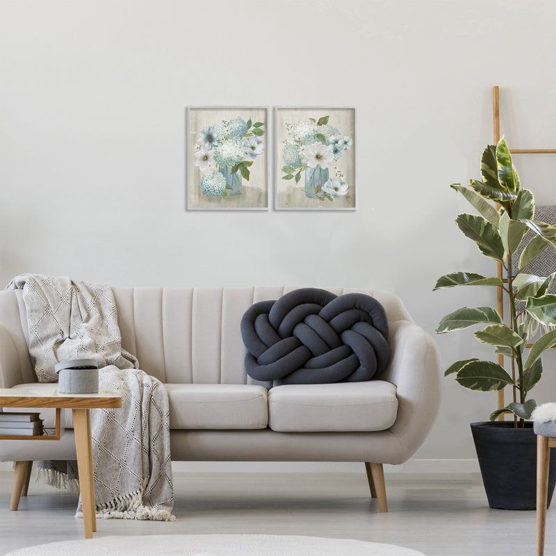 «Magnolia & Hydrangea Bouquets», ensemble de 2 giclées encadrées, design par Nan, H 14 po x l 22 po
