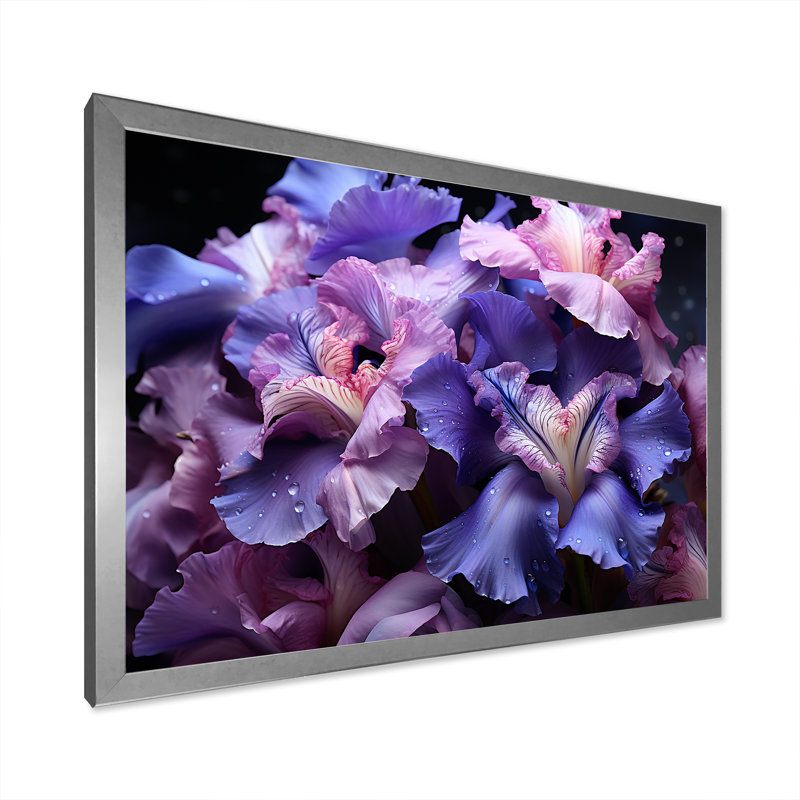 «Midnight Purple Irises Serenity» dévoilé sur toile, H 30 po x l 40 po x P 1,5 po, Cadre simple argenté