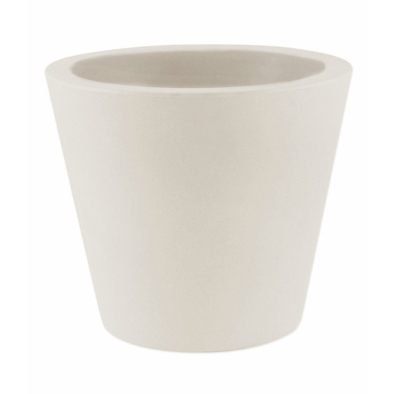 Cono Resin Pot Planter, 24" H x 23.5" W x 23.5" D