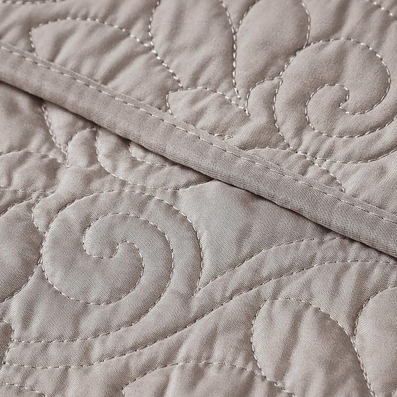 Oversized Quilted Throw Khaki 60x70", Khaki