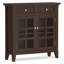 Armoire de rangement transitionnelle en bois massif avec tiroirs, portes en verre et tablettes réglables Acadian-390372092