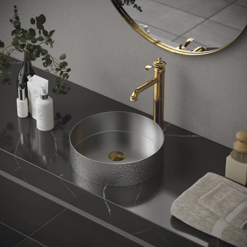 Vineyard Single-handle Bathroom Faucet with Drain Assembly, Gold