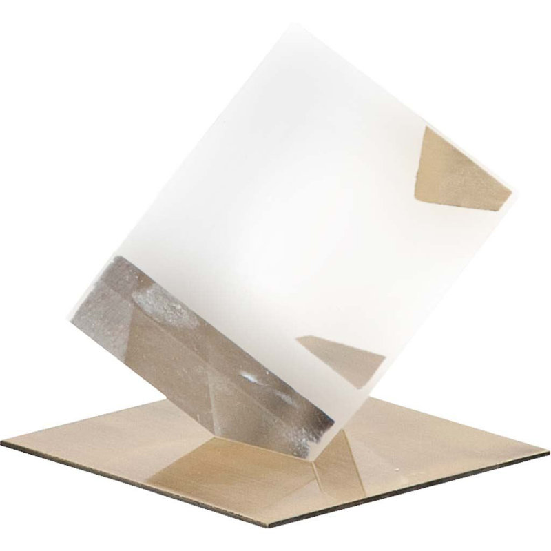 Sculpture cube en verre optique et or 5 po Cioban