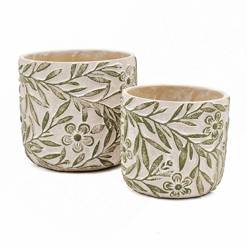 Jardinière S / 2 sable et ciment gris avec motif floral vert gravé, L: P 6,7 x 6,3 po S: P 5,5 po x P 5 po