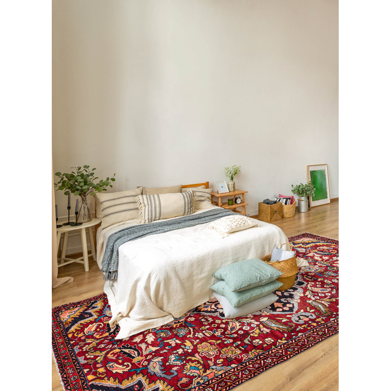 Tapis rouge Anadol 5 pi 4 po x 9 pi 6 po