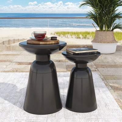 Ensemble de 2 tables d'appoint en fer Serenita