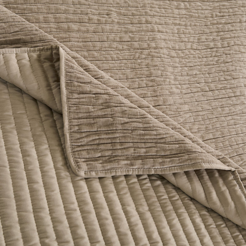 Ensemble de courtepointe texturée Velvet Crush, King Quilt + 2 King Pillow Shams, Kaki