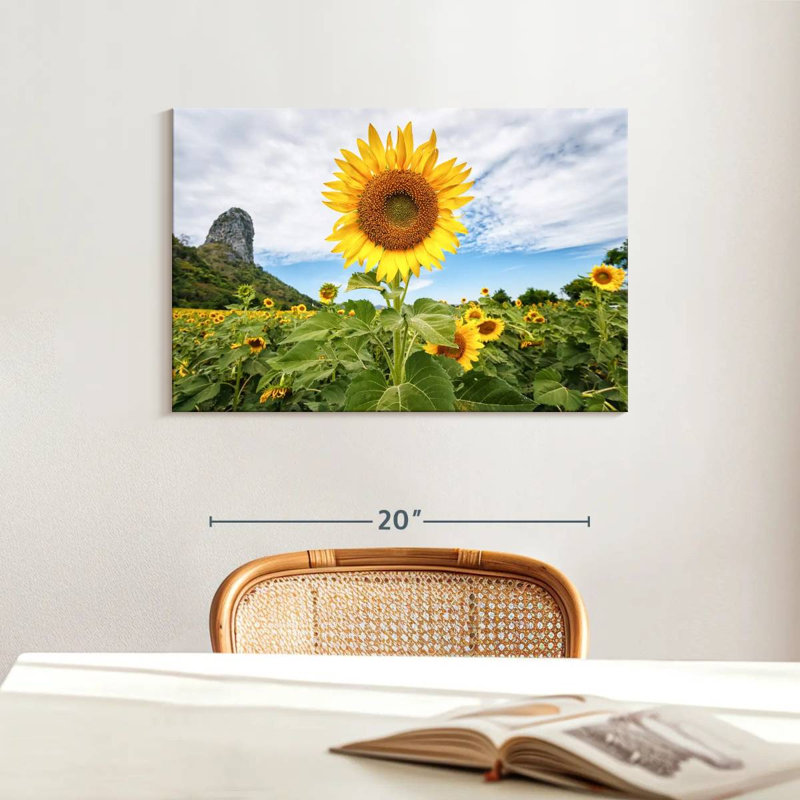 Harnek Golden Sunflower, 16" H x 24" W