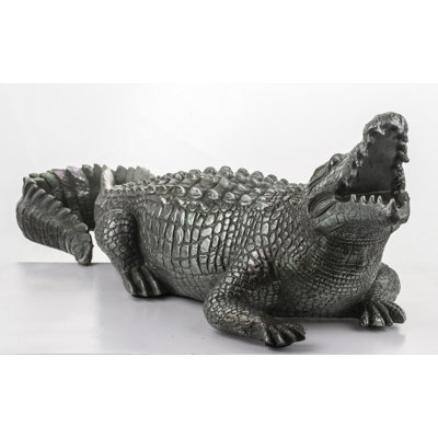 Figurines & Sculptures