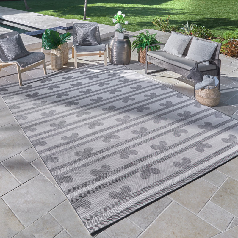 Mickey And Friends Indoor / Outdoor Rug, Rectangle 8'9" x 13'
