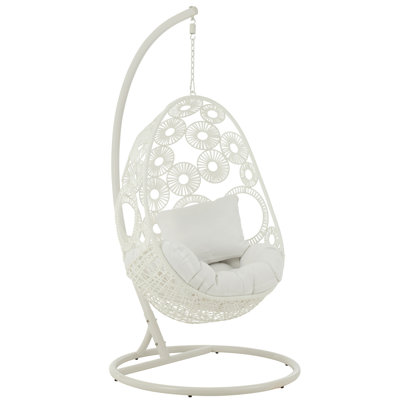 Spring / Summer 2024 113 Wide Tufted