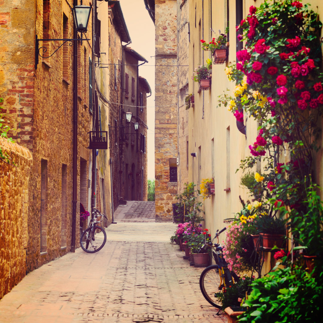 Leinwandbild Street in Pienza von Sergey_Peterman