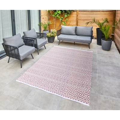 Fallowvee Geometric Indoor / Outdoor Area Rug