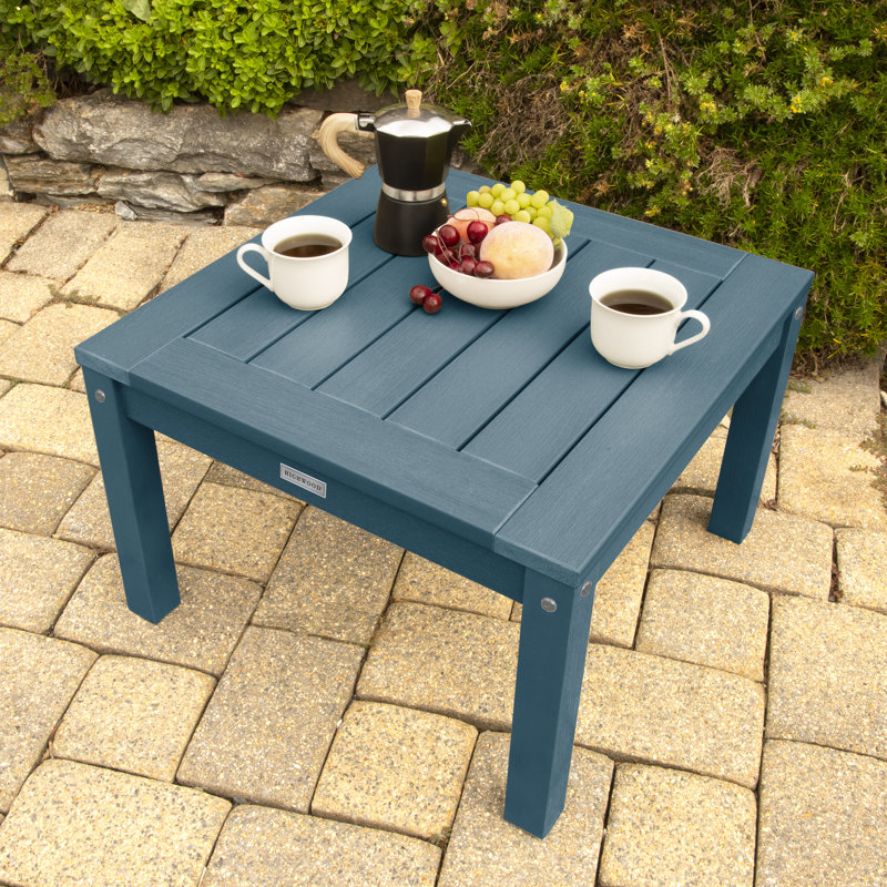Table d'appoint en plastique Arbnora, Bleu Nantucket