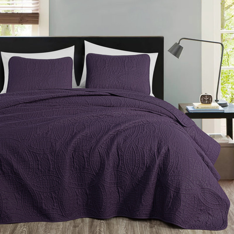 Austin Microfiber Reversible 3-Piece Coverlet / Bedspread Set, Queen Coverlet / Bedspread + 2 Standard Shams, Purple
