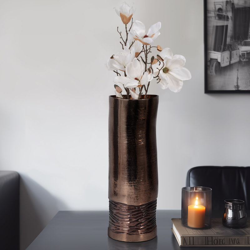 Modern Glass Vase with Textured Ribbed Detail and Cylindrical Silhouette, Sleek Decorative Design for a Stylish Contemporary Look
