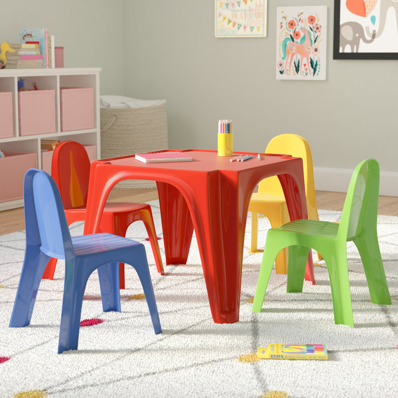 Ensemble de table de jeu et de chaises pour enfants Karissa