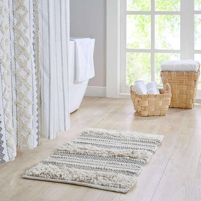 Tapis de bain tissé à rayures texturées 22 po x 58 po, Beige clair