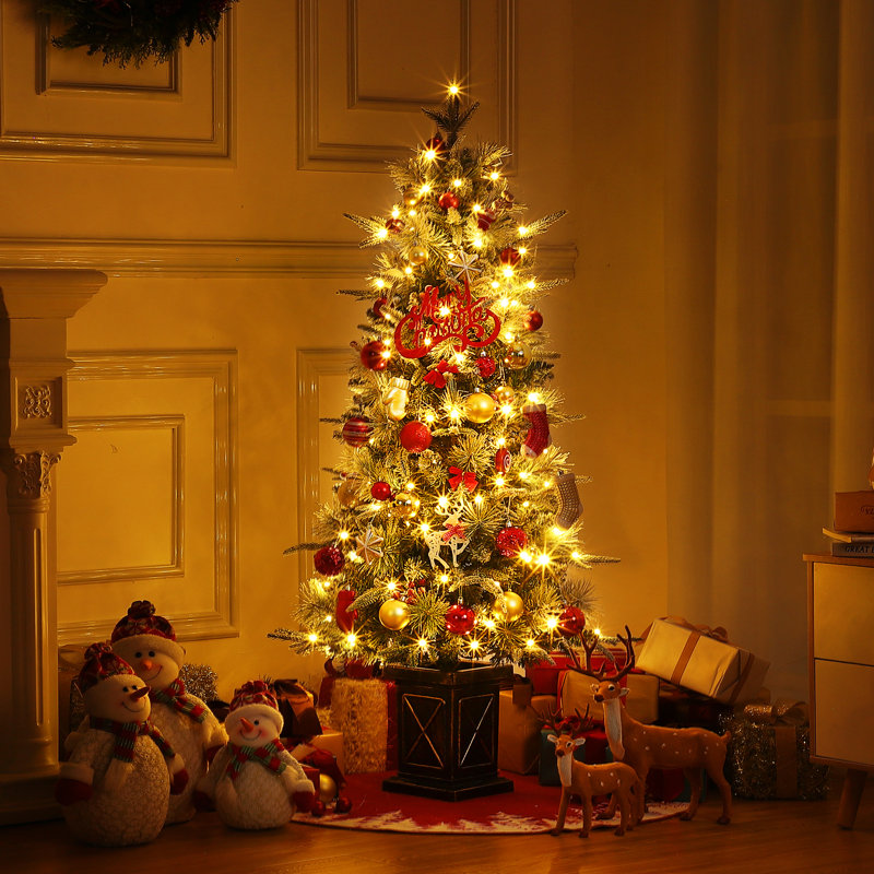 Arbre de Noël pré-éclairé 4,5 pi avec 8 modes d'éclairage et une base pour l'intérieur et l'extérieur