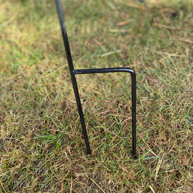 Gatefield Metal Pole Decorative Bird Feeder
