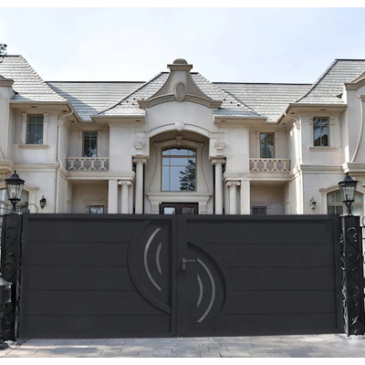 BLACK Metal Gate